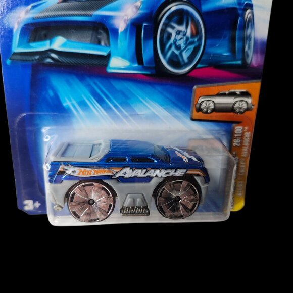 🆕️ HOT WHEELS Blings Chevy Avalanche 2004 First Editions - Picture 2 of 7